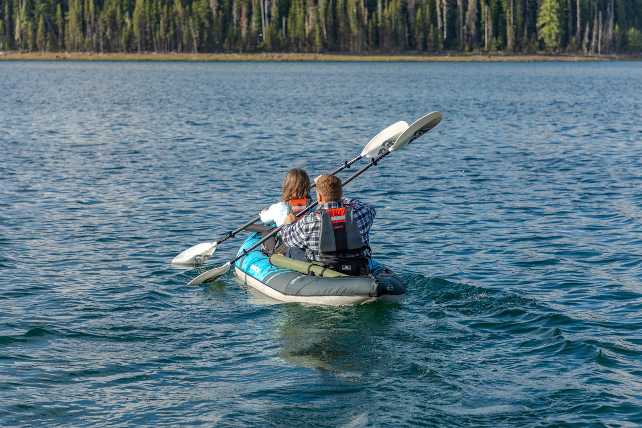 Aquaglide Chinook 100 Inflatable Double Kayak - With carry/storage bag