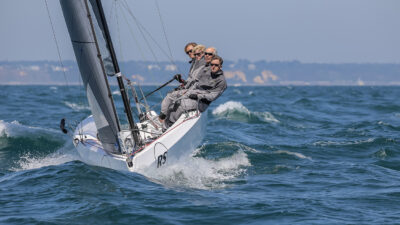 RS21 Keelboat