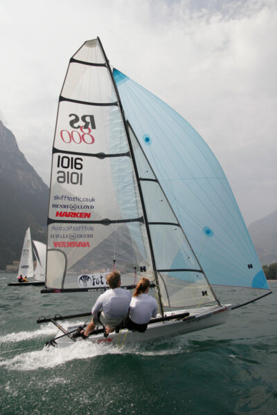 RS800 - The ultimate high performance double trapeze skiff