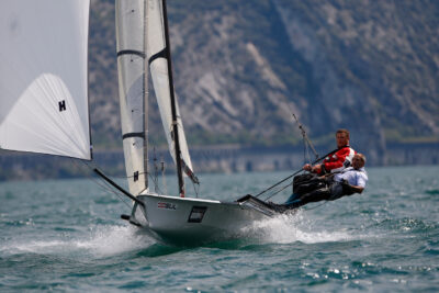 RS800 - The ultimate high performance double trapeze skiff