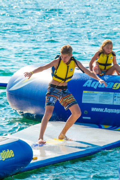 Aquaglide Speedway 10 - Floating Inflatable Platform and Link