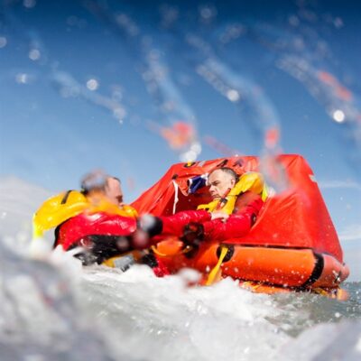 ISO Ocean 10 man Liferaft Under 24hr in Container